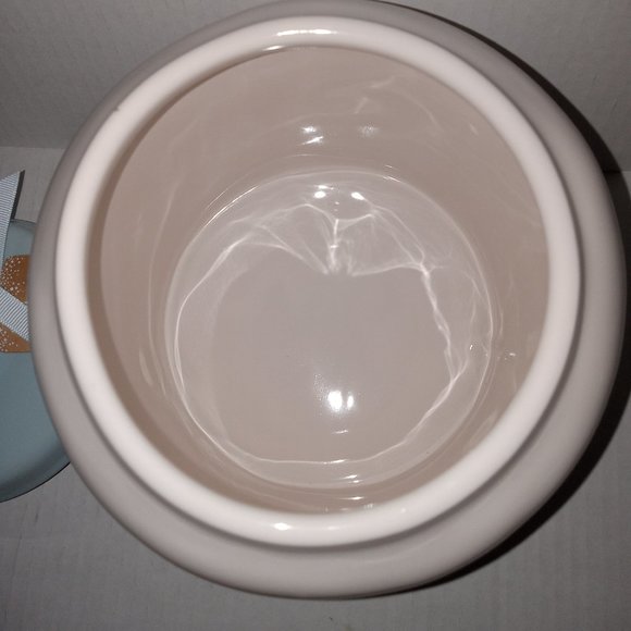 ⛄️ NWT Rae Dunn Disney Collection Bibbidi Bobbidi boo! Cookie Jar Canister - Picture 4 of 9